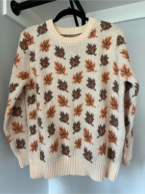 Cream Leaf-Print Crewneck Sweater with Autumn Tones